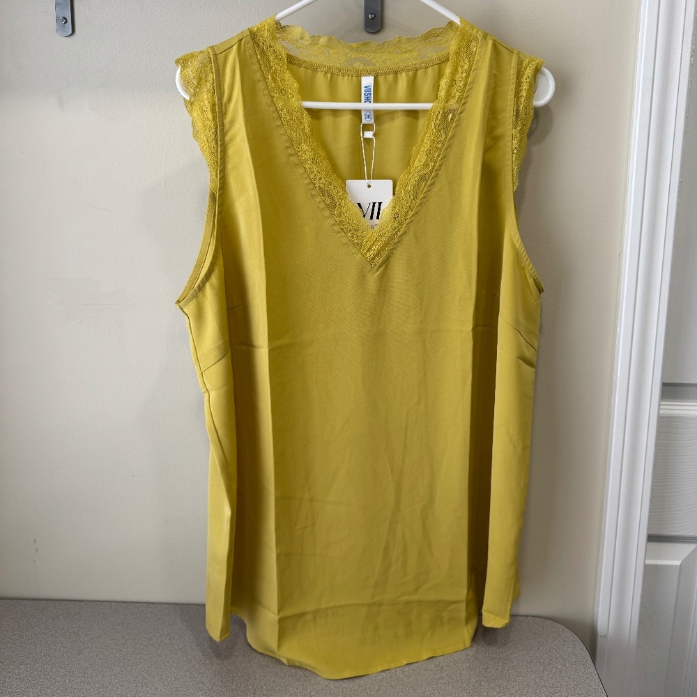 Viishow Sleeveless Top with Lace Trim